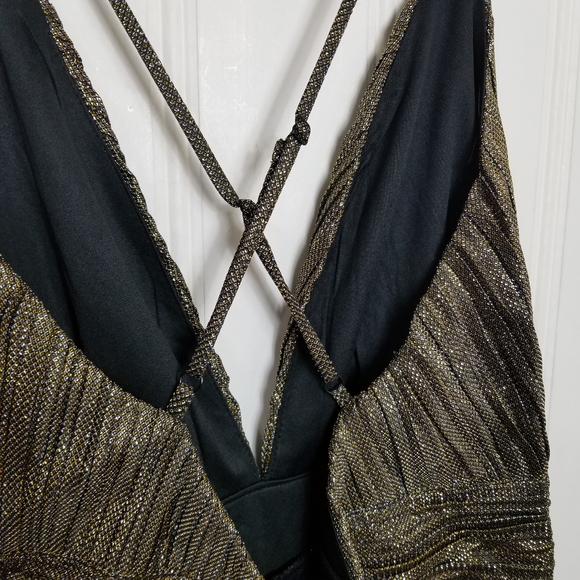 Lulus Strappy Short Romper Gold Metallic Award Ceremony Pleated  Womens Size M - Picture 9 of 16